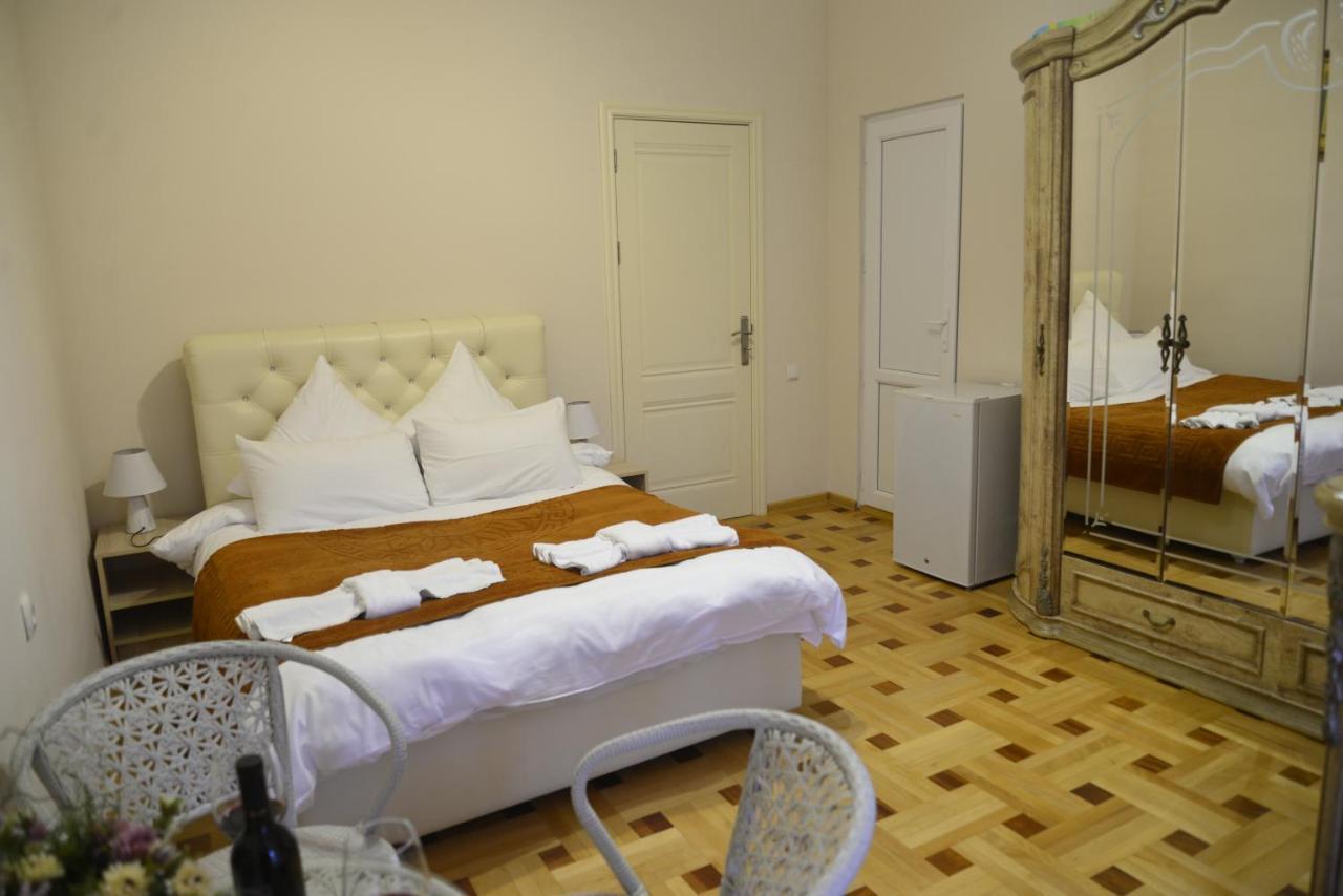 Hotel Victoria Borjomi Esterno foto