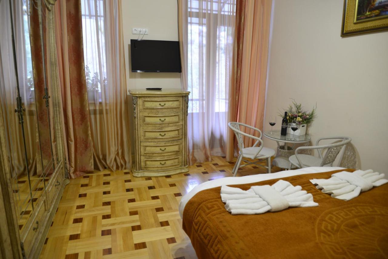 Hotel Victoria Borjomi Esterno foto