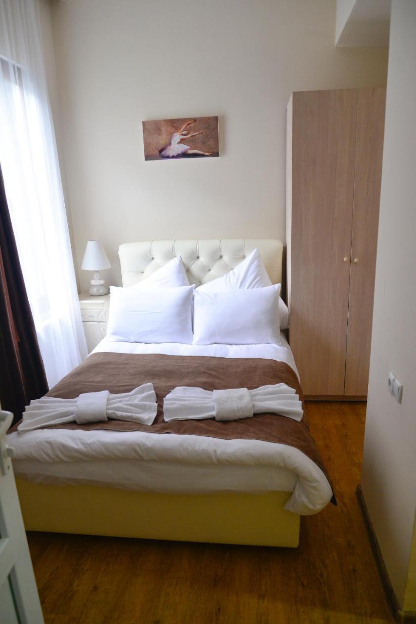 Hotel Victoria Borjomi Esterno foto