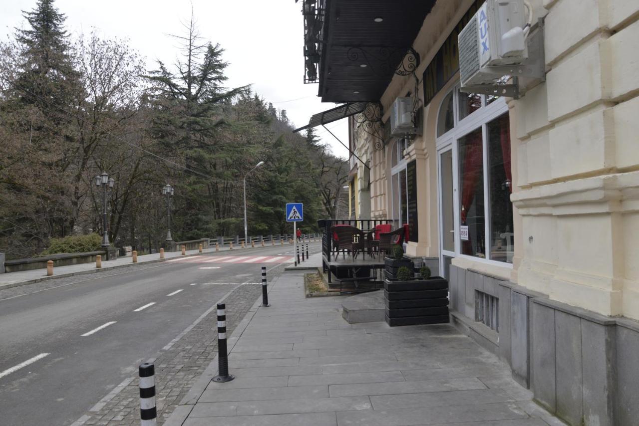 Hotel Victoria Borjomi Esterno foto