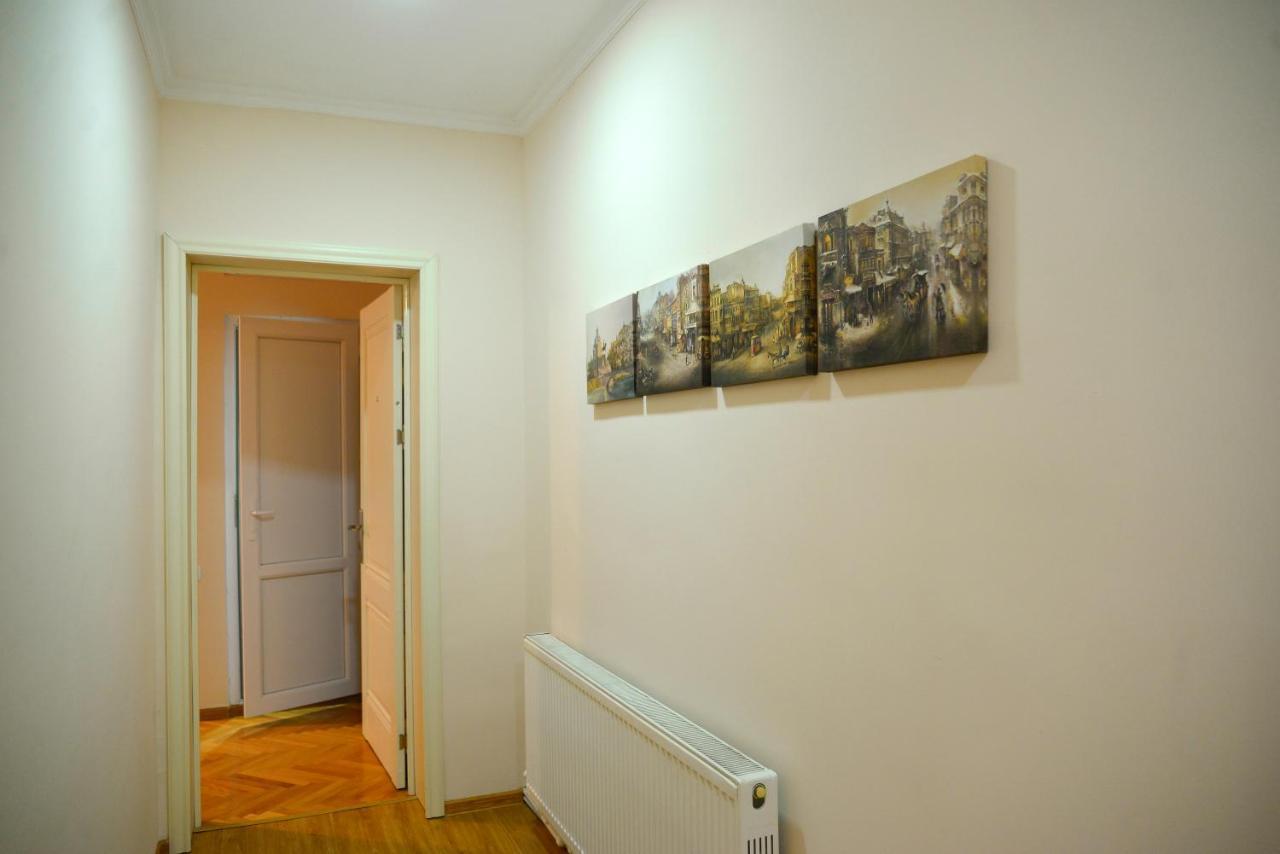 Hotel Victoria Borjomi Esterno foto